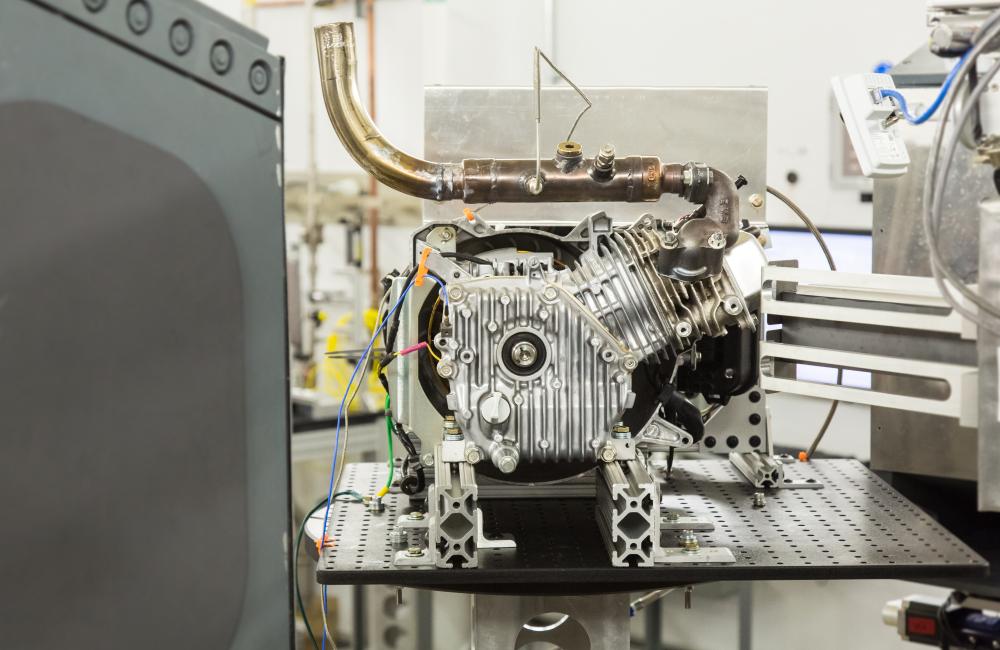 Neutron testing on running engine