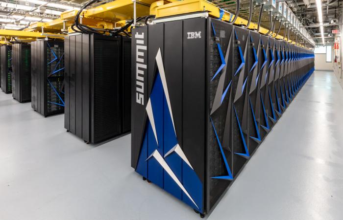 Oak Ridge National Laboratory launches Summit supercomputer.