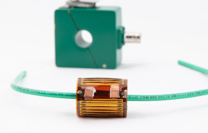 Low-cost, compact, printed sensor that can collect and transmit data on electrical appliances for better load monitoring