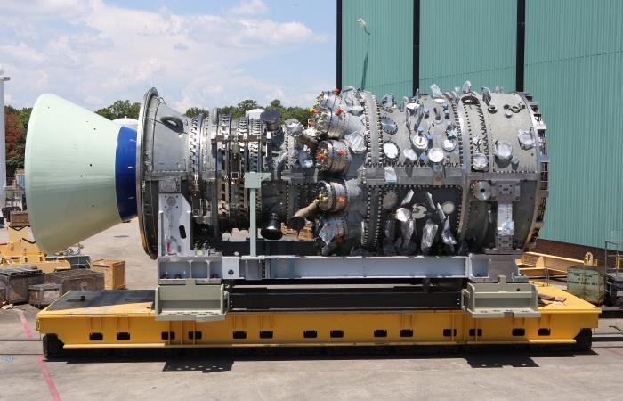 An image of a complete 7HA.02 gas turbine. The new GE turbine is capable of achieving an overall efficiency of more than 62 percent in a combined-cycle power plant and is projected to exceed world-record efficiency marks set by GE’s 9HA turbine model.