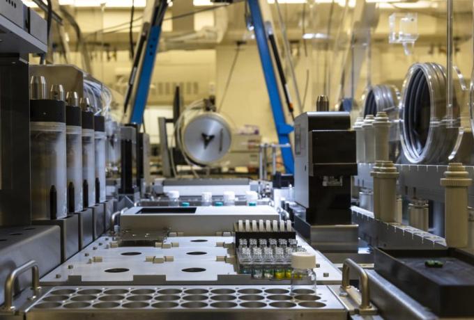 INTERSECT’s Autonomous Chemistry Lab for Accelerated Materials Discovery and Innovation is home to robots capable of completing routine tasks.