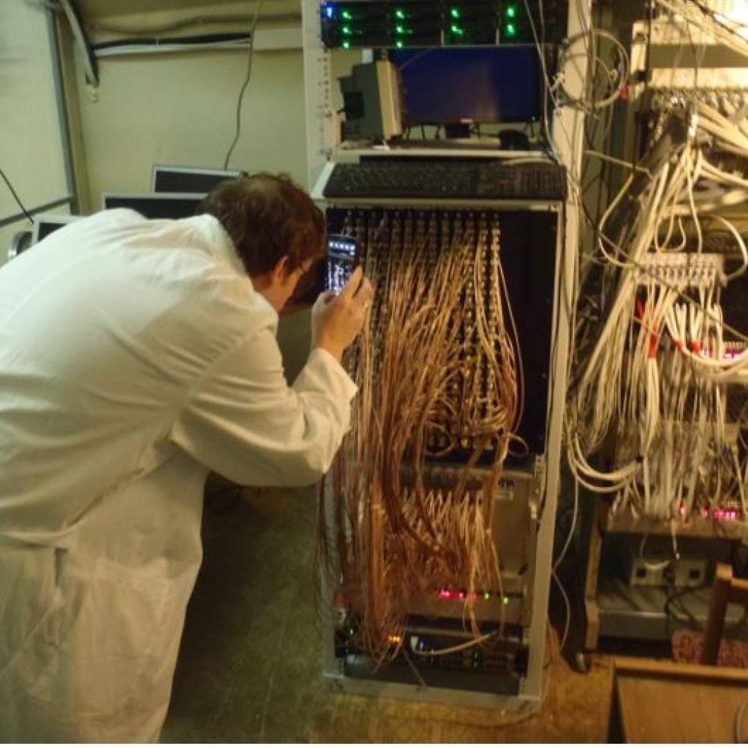 Digital data acquisition system at JINR, Dubna, Russia