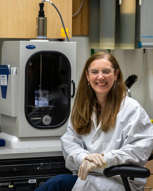 Sandra Davern, ORNL's section head for radioisotope research and development and initiative lead for the accelerating radiotherapeutics through Advanced Molecular Constructs Initiative and the Accelerating Radiotherapeutic Innovations and Applications Initiative at ORNL