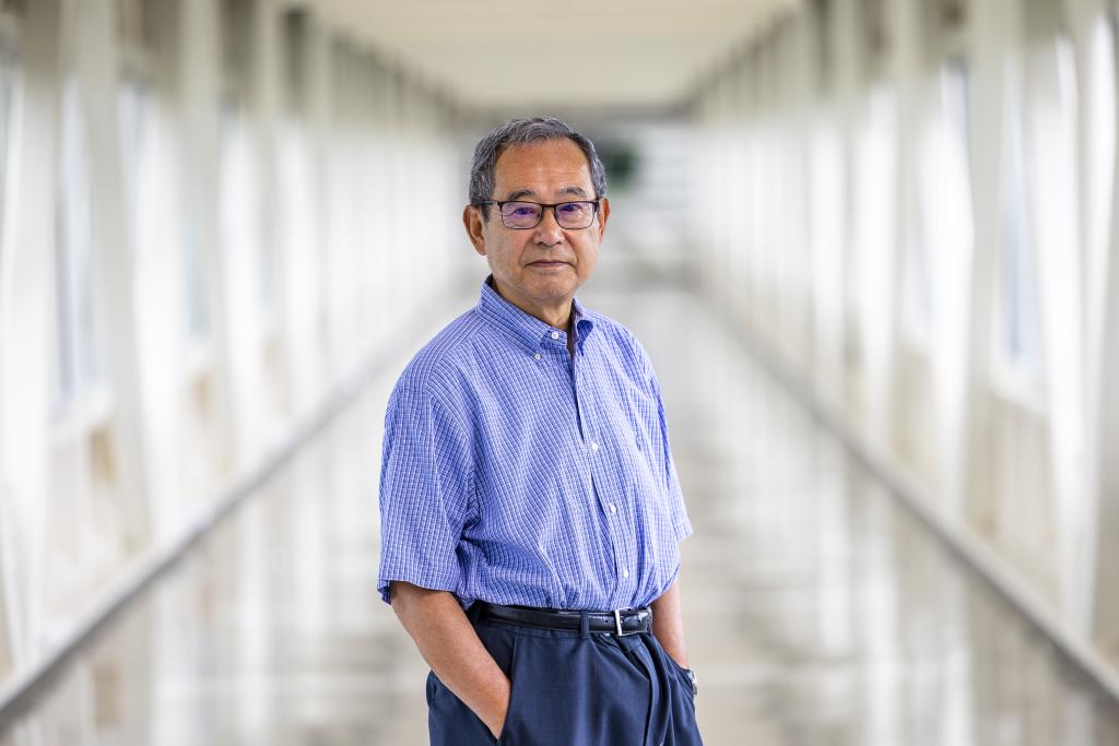 Takeshi Egami’s research at Oak Ridge National Laboratory defies current theories on the structure and function of metallic glass and other disordered materials. Credit: Carlos Jones/ORNL, U.S. Dept. of Energy