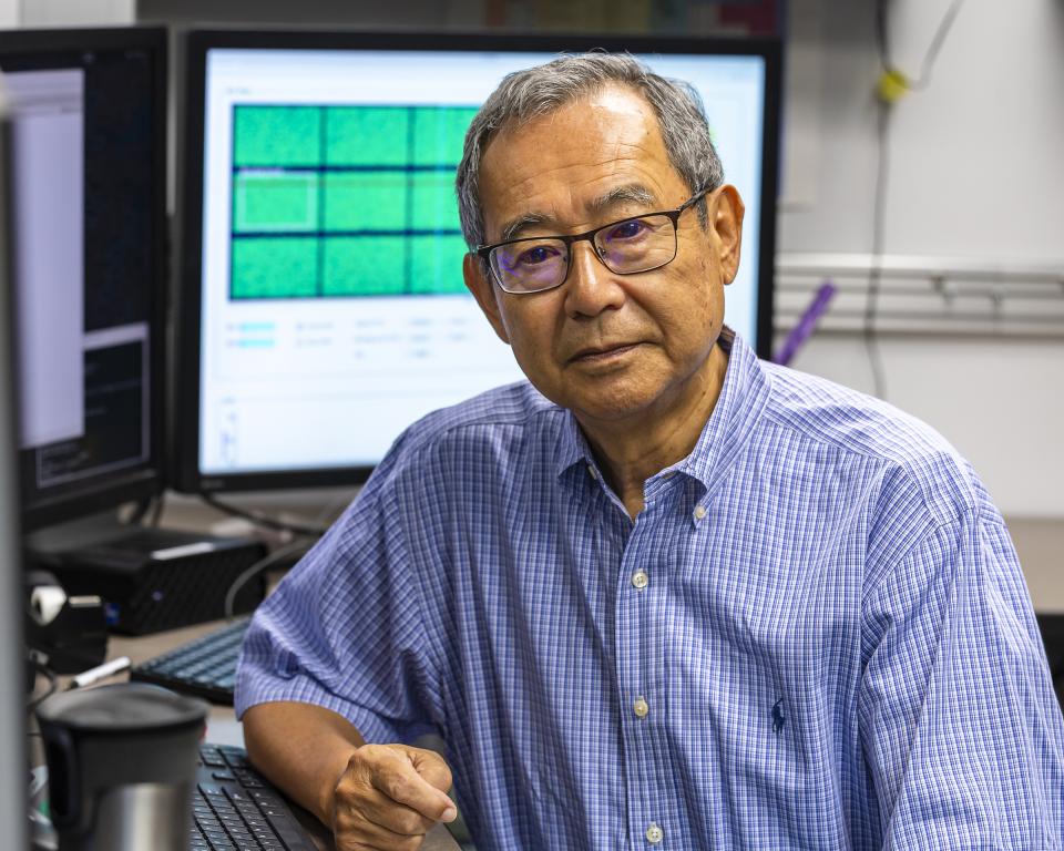 Takeshi Egami uses the Spallation Neutron Source at Oak Ridge National Laboratory to study the structure and dynamics of complex materials. Credit: Carlos Jones/ORNL, U.S. Dept. of Energy