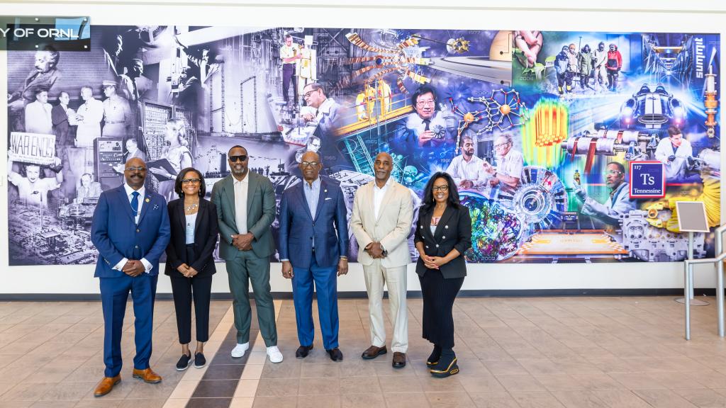 From left, U2opia Technology’s Maurice Singleton and Joaneane Smith pose with the U2opia advisory council, which includes Malik Yoba, actor and real estate entrepreneur; Harry Staley, business development expert; Maurice Foxworth, technology innovator; and Trice Johnson, AI thought leader and speaker, during a tour of the lab on Sept. 5. Credit: Carlos Jones/ORNL, U.S. Dept. of Energy 