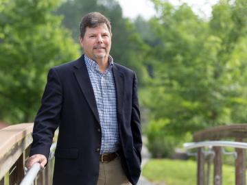 The Department of Energy’s Office of Nuclear Energy has selected ORNL’s Lou Qualls to serve as national technical director for molten salt reactors. The Department of Energy’s Office of Nuclear Energy has selected ORNL’s Lou Qualls to serve as national technical director for molten salt reactors.