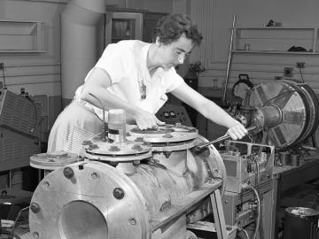 Frances Pleasonton seals a vacuum chamber in 1951.