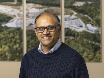 Mali Balasubramanian made a rewarding mid-career shift to focus on studying new battery materials and systems using X-ray spectroscopy and other methods. Credit: Carlos Jones/ORNL, U.S. Dept. of Energy