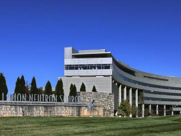OAK RIDGE, Tenn., Nov. 27, 2018—The Spallation Neutron Source at the Department of Energy’s Oak Ridge National Laboratory has broken a new record by ending its first neutron production cycle in fiscal year 2019 at its design power level of 1.4 megawatts. 