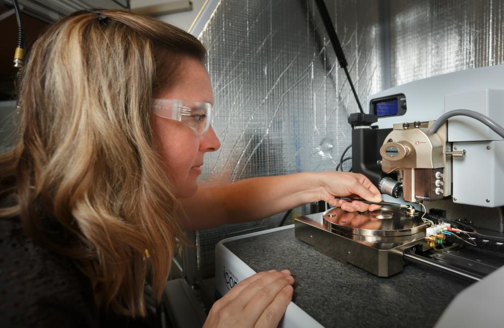 ORNL scientist Nina Balke uses scanning probe microscopy to explore materials’ nanoscale properties and push boundaries in nanomaterials for energy applications. Credit: Genevieve Martin/Oak Ridge National Laboratory; U.S. Dept. of Energy