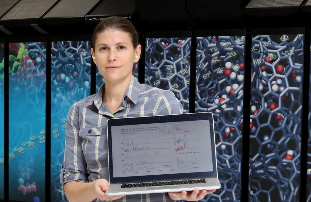 Computational biophysicist Ada Sedova is using experiments and high-performance computing to explore the properties of biological systems and predict their form and function, including research to accelerate drug discovery for COVID-19. Photo credit: Jason Richards, Oak Ridge National Laboratory, U.S. Dept. of Energy.