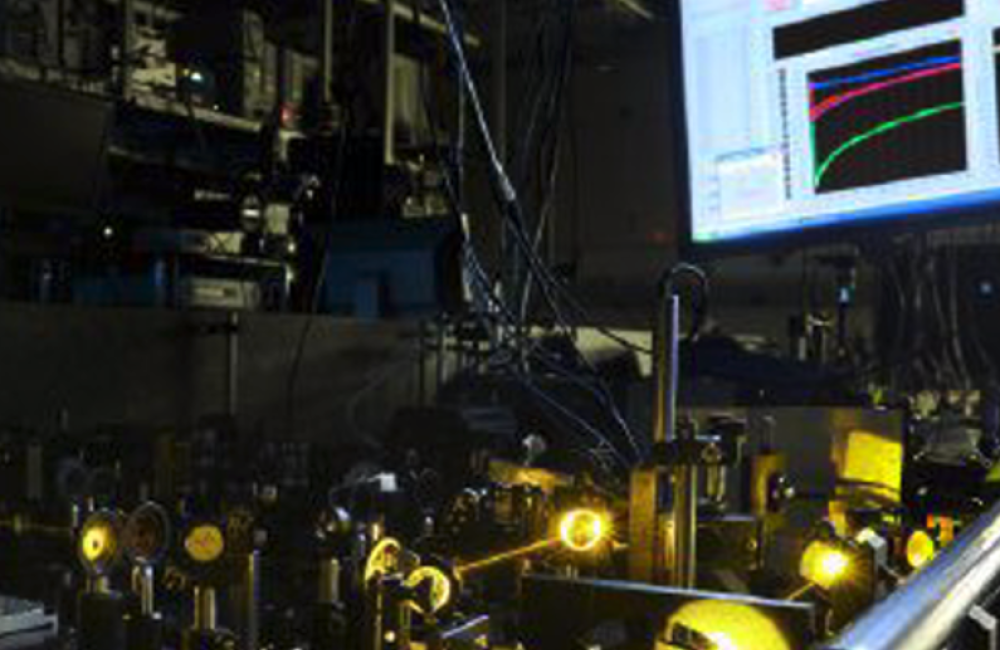 FHN Ultrafast laser spectroscopy