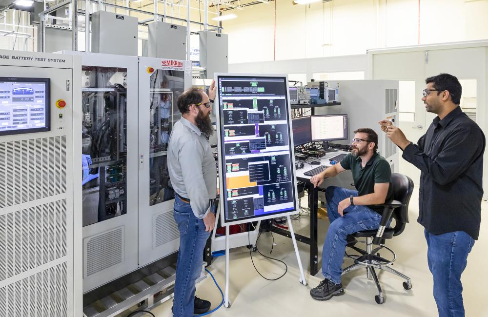 Through a new technical collaboration program, companies will be able to propose research projects that utilize the labs and expertise in ORNL’s Grid Research Integration and Deployment Center. Credit: Carlos Jones/ORNL, U.S. Dept. of Energy