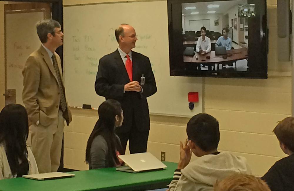 ORNL Director Thom Mason and Knox County Schools Superintendent Jim McIntyre visited a Farragut High School classroom that is linked to West High School through distance learning equipment contributed by UT-Battelle.