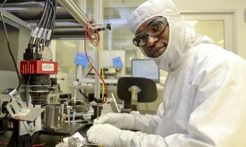 Akinola Oyedele works in the CNMS clean room